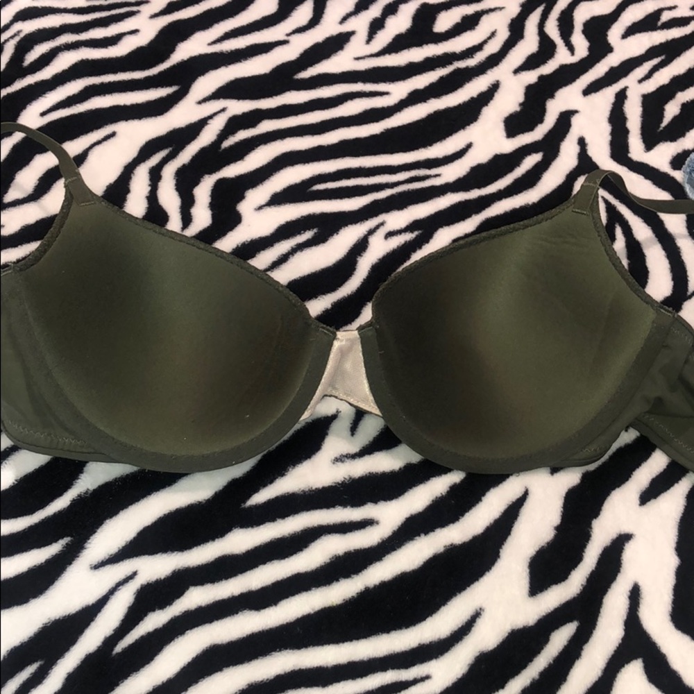 bra - Picture 2 of 2